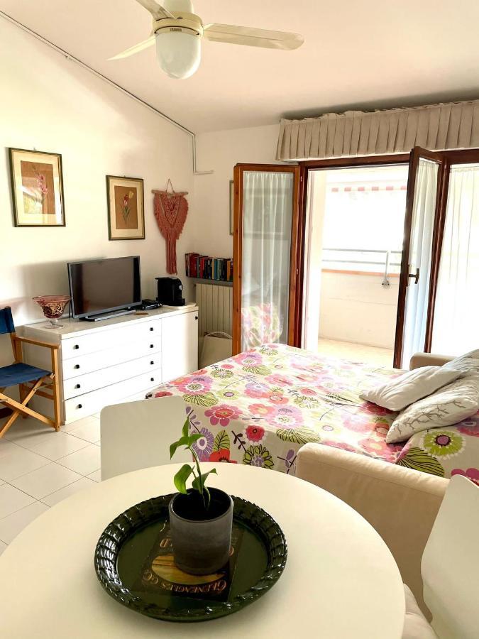Giulia'S Apartment Viareggio Zewnętrze zdjęcie